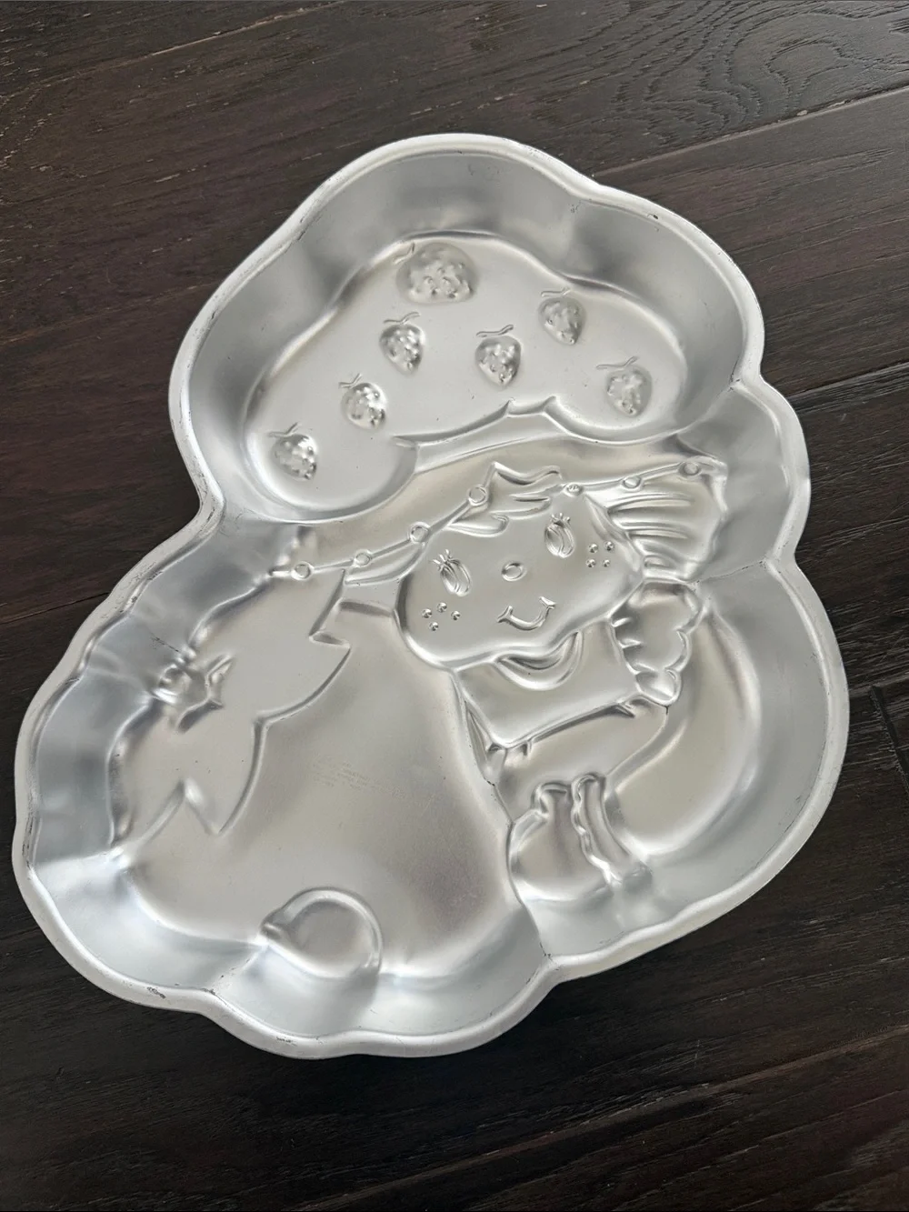American Greetings Silver Strawberry Shortcake Character Cake Mold